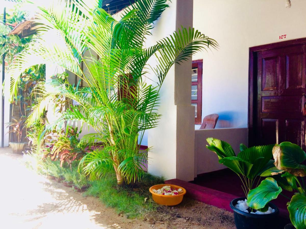 Tropicana Home Stay Arugam Bay Exterior foto